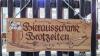 Hier gibt's leckeres Bier und leckere Brotzeit.