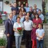 Ilse und Helmut Martin im Kreise ihrer Familie mit Bürgermeister Bernd Rebhan (li.). FOTO: Andrea Hänel