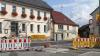 Obwohl aktuell die Bahnhofstraße für den Verkehr gesperrt ist, missachten dies einige Zeitgenossen, kritisierte Bürgermeister Helmut Fischer in der jüngsten Gemeinderatssitzung. FOTO: Gerd Völk
