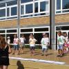 Die Zapfendorfer Schule braucht mehr Platz. Hier ein Bild des B-Baus der Einrichtung, entstanden beim Agendatag 2016. FOTO: Johannes Michel