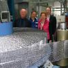 Auf neue Technik wie das vollautomatische Continuous-Casting-Verfahren zur Fertigung der Bleigitter für Batterien setzt die Geschäftsführung der Akkumulatorenfarbrik Moll in Bad Staffelstein (v. re.): Kaufmännischer Leiter Dr. Klaus Eichhorn, Geschäftsführende Gesellschafterin Gertrud Moll-Möhrstedt, Produktionsleiter Dr. Andreas Licha und Dr. Rainer Wagner, Vice President International Business.