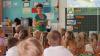 Gespannt lauschten die Kinder bei der Lesung mit Autorin Judith Allert.