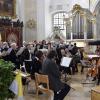 Regionalkantor Georg Schäffner dirigiert Chor und Orchester der Basilika Gößweinstein.