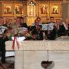 Am Samstag fand in der Herz-Jesu-Kirche in Schwürbitz eine beeindruckende Hubertusmesse statt. Für die musikalische Umrahmung sorgten „De Jachthoorn Blazers Sint Hubertus Nieuwenhagen“.