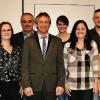 Bürgermeister Robert Hümmer (5. v. li.) und Gemeinderat Thorsten Schmidtke (re.) wünschten dem RVC-Führungsteam um Vereinschef Hans-Werner Schuster (Mi.) und seinen Stellvertreter Marco Neidhart (3. v. re.) für seine zweijährige Amtszeit viel Erfolg. Der Posten des Schriftführers wurde mit Tanja Kerling (3. v. li.) neu besetzt.