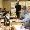 Bierbotschafter Jörg Birk bei der Vorstellung des Schwarzbiers.
