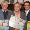 Bei der Kalendervorstellung im Clublokal der Lions, „Zur Schönen Schnitterin“ in Romansthal (v. li.): Walter Mackert, (Vizepräsident), Johannes Morhard (Sekretär), Dr. Uwe Fischer (Präsident), Clemens Muth, Karlheinz Wirth (Schatzmeister) und Volker Hamann (Clubmaster).