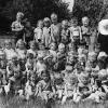 Gruppenaufnahme von 1957 mit der Leiterin Schwester M. Celerine.