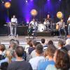 Die Band „I am from Austria“ begeisterte auf der Seebühne in Bad Staffelstein ihr Publikum mit bekannten Songs und Hits der vergangenen 30 Jahre.