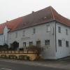 Der ehemalige Gasthof Hofmann in der Hauptstraße ist im Eigentum des Marktes Zapfendorf. Gemeinderat Stefan Kabitz hat Zweifel, ob das anvisierte Medizinische Versorgungszentrum hier überhaupt noch Sinn macht.