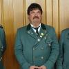 Bei der Generalversammlung der Schützenjugend der Königlich Privilegierten Scharfschützengesellschaft Lichtenfels wurde Frank Schwarz zum ersten Jugendschützenmeister gewählt. Zweiter Jugendschützenmeister ist jetzt Maximilian Fath, zum Schriftführer wurde Niklas Pfaff gewählt. Als neue Bereicherung des Jugendtrainings wird zukünftig auch die Disziplin Silhouettenschießen angeboten. Erster Schützenmeister Erwin Kalb stellte die Notwendigkeit des Trainings mit Luftdruckwaffen heraus. Nur so sei es möglich, eine gute Schießtechnik zu erlernen, die den Grundstock für alle anderen. Weitere Infos www.ssg-lichtenfels.de. Unser Foto zeigt die neu gewählten Jugendschützenmeister mit dem Ersten Schützenmeister (v. li.): Erster Schützenmeister Erwin Kalb, 1. Jugendschützenmeister Frank Schwarz, 2. Jugendschützenmeister Maximilian Fath.