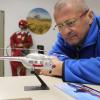 Valerian Kießling ist ein leidenschaftlicher Flieger. Natürlich hat seinen Hubschrauber Mil-Mi 2 auch in Kleinformat zu Hause. Valerian Kießling ist ein leidenschaftlicher Flieger. Natürlich hat seinen Hubschrauber Mil-Mi 2 auch in Kleinformat zu Hause.