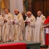 Zusammen mit seinen Mitbrüdern feierte Pater Heribert (Mi.) seinen letzten Gottesdienst im Gottesgarten. Zusammen mit seinen Mitbrüdern feierte Pater Heribert (Mi.) seinen letzten Gottesdienst im Gottesgarten.