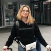 Mit zwei Koffern um die halbe Welt: Lena Eschenbacher vor dem über Nürnberg und München. Mit zwei Koffern um die halbe Welt: Lena Eschenbacher vor dem über Nürnberg und München.