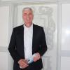 Gregor Friedlein-Zech im Marktzeulner Rathaus: Seinen hiesigen Arbeitsplatz würde er gern behalten. Gregor Friedlein-Zech im Marktzeulner Rathaus: Seinen hiesigen Arbeitsplatz würde er gern behalten.