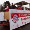 Der Bayern Fanclub machte auf sein 40-jähriges Bestehen aufmerksam. Der Bayern Fanclub machte auf sein 40-jähriges Bestehen aufmerksam.