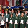 Langjährige und verdiente Schützenwestern und Schützenbrüder wurden im Rahmen des Jubiläumsabends geehrt (im Bild mit Schirmherren Landrat Christian Meißner, Erstem Bürgermeister Gregor Friedlein-Zech und Gauschützenmeister Klaus Jentsch).