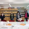 Das Bildungshaus-Team mit Materialien, die an die Kinder verschickt werden: (v. li.) Carina Kürsten, Claudia Lege, Nina Wöhner, Ute Fischer, Kirsten Wiersig, Karina Rutkowski. Das Bildungshaus-Team mit Materialien, die an die Kinder verschickt werden: (v. li.) Carina Kürsten, Claudia Lege, Nina Wöhner, Ute Fischer, Kirsten Wiersig, Karina Rutkowski.