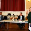 Bürgermeister Michael Zapf vereidigte als Zweiten Bürgermeister Matthias Müller (GUB, re.) und als Dritte Bürgermeisterin Julia Spörlein (CSU). Bürgermeister Michael Zapf vereidigte als Zweiten Bürgermeister Matthias Müller (GUB, re.) und als Dritte Bürgermeisterin Julia Spörlein (CSU).