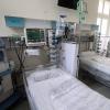 In Intensivbetten wie diesem in Arnsberg in Nordrhein-Westfalen werden Covid-19-Patienten behandelt.