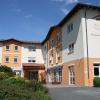 Im Pflegeheim am Eichberg in Marktgraitz wurden zehn Bewohner und drei Mitarbeiter positiv auf Covid-19 getestet. Sie befinden sich in Quarantäne.