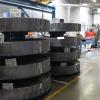 Blick in eine Produktionshalle bei Moll-Batterien. Blick in eine Produktionshalle bei Moll-Batterien.