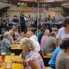 Kirchweihtreiben auf dem Altenkunstadter Marktplatz.