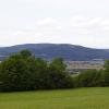 Auf dem Höhenweg nach Romansthal bietet sich eine wunderschöne Aussicht ins Maintal mit Kloster Banz im Hintergrund. Auf dem Höhenweg nach Romansthal bietet sich eine wunderschöne Aussicht ins Maintal mit Kloster Banz im Hintergrund.