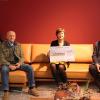 Die Koinor-Horst Müller-Stiftung ist ein zuverlässiger Unterstützer von „Helfen macht Spaß“. So gab es zur Weihnachtsaktion wieder einen Scheck über 10 000 Euro. Bei der symbolischen Übergabe: (v. li.) HMS-Initiator Till Mayer, Stiftungsvorstand Karl-Heinz Zubrod und Ina Kober-Naumann sowie BRK-Kreisgeschäftsführer Thomas Petrak.
