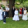 Die zwei Gruppe der Weismainer Kommunionkinder.