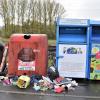 Die Wiederverwendung von Rohstoffen ist ein wichtiges Anliegen, daher sind im Stadtgebiet Wertstoffcontainer aufgestellt worden. Wenig Sinn macht es allerdings, wenn die Container zum Abladen von Müll missbraucht werden, wie jüngst in Weidnitz.Text/