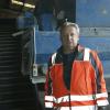 Matthias Weigand arbeitet seit 26 Jahren für die Firma Panzer & Kraus GmbH & Co KG im Entsorgungswesen. Matthias Weigand arbeitet seit 26 Jahren für die Firma Panzer & Kraus GmbH & Co KG im Entsorgungswesen.
