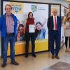 Freuten sich über die Rekordteilnahme beim Familien-Forscherspiel und beim Ferienpassgewinnspiel: (v. re.) der Leiter des Sachgebiets Jugend und Familie, Stefan Hahn, Abteilungsleiterin Kathrin Bullmann, Landrat Christian Meißner, Kreisjugendpflegerin Alexandra Stammberger, KJR-Vorsitzender Georg Krauß und Stefan Schneyer von der Sparkasse Coburg-Lichtenfels.