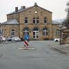 Die Bahnhofstraße, Richtung Bahnhof geblickt. Die Bahnhofstraße, Richtung Bahnhof geblickt.