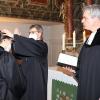 Pfarrerin Claudia Jobst und Pfarrer Ulrich Jobst segnen Christina Saueracker bei ihrem Abschiedsgottesdienst. Pfarrerin Claudia Jobst und Pfarrer Ulrich Jobst segnen Christina Saueracker bei ihrem Abschiedsgottesdienst.