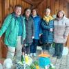 In diesen Wochen trafen sich fünf der allerersten Mitarbeiterinnen, welche von Anfang im Kathi-Baur-Kindergarten arbeiteten - von links nach rechts: Gerlinde Schirmer, Roswitha Schießl, Marlies Taube, Claudia Übelmann, Christine Rauh. In diesen Wochen trafen sich fünf der allerersten Mitarbeiterinnen, welche von Anfang im Kathi-Baur-Kindergarten arbeiteten - von links nach rechts: Gerlinde Schirmer, Roswitha Schießl, Marlies Taube, Claudia Übelmann, Christine Rauh.