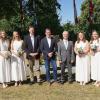 Vorsitzender Karl Heinz Jäger, die Ehrendamen Tamina Scheer und Anna Meißner, den 2. Bürgermeister von Bad Staffelstein Holger Then, Karl Theodor (KT) zu Guttenberg, Stadtrat Ottmar Kerner, die Ehrendamen Franziska und Josepha Lieb und Carolin Meißner (v.li.) Vorsitzender Karl Heinz Jäger, die Ehrendamen Tamina Scheer und Anna Meißner, den 2. Bürgermeister von Bad Staffelstein Holger Then, Karl Theodor (KT) zu Guttenberg, Stadtrat Ottmar Kerner, die Ehrendamen Franziska und Josepha Lieb und Carolin Meißner (v.li.)