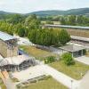 Nach fünfmonatiger Sanierung erstrahlen die beiden Gradierwerke im Kurpark Bad Staffelstein in neuem Glanz.