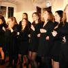 Mit schwungvollen Rhythmen begeisterte der Chor „The Young ClassX“ die Besucher. Mit schwungvollen Rhythmen begeisterte der Chor „The Young ClassX“ die Besucher.