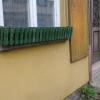 Welche Farbe, welches Material, welche Position? Die Förderfibel zeigt Sanierunsgmöglichkeiten für Fenster, Fasaden, Haustüren, Sockel, Vorgärten, Dacheindeckungen, Antenne, Solarthermie, Balkone und vieles mehr auf. Welche Farbe, welches Material, welche Position? Die Förderfibel zeigt Sanierunsgmöglichkeiten für Fenster, Fasaden, Haustüren, Sockel, Vorgärten, Dacheindeckungen, Antenne, Solarthermie, Balkone und vieles mehr auf.