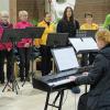Mit seinen Liedern unterstützte der Chor „In Joy“ unter der Leitung von Pia Hempfling den Weltgebetstagsgottesdienst in der Kirche „Heilige Familie“ in Lichtenfels. Mit seinen Liedern unterstützte der Chor „In Joy“ unter der Leitung von Pia Hempfling den Weltgebetstagsgottesdienst in der Kirche „Heilige Familie“ in Lichtenfels.