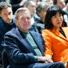Schröder-Kim und ihr Ehemann waren zuletzt in die Kritik geraten, weil sie an einem Empfang in der russischen Botschaft zum Jahrestag des Sieges über Nazi-Deutschland teilgenommen hatten.