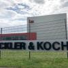 Eingang der Firmenzentrale des Waffenherstellers Heckler & Koch in Oberndorf (Baden-Württemberg).