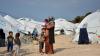Aus ihrer Heimat geflüchtete Menschen im Flüchtlingslager Kara Tepe auf Lesbos.