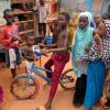 Kinder spielen auf der Straße. Nach dem Putsch im Niger befürchten Experten eine anstehende Lebensmittelkrise.