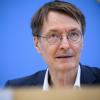 Bundesgesundheitsminister Karl Lauterbach (SPD) informiert in Berlin über die „Long-Covid-Initiativen“ seines Ministeriums.
