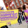 Kundgebung vor dem Roten Rathaus in Berlin nach der Vorstellung des Abschlussberichts der Expertenkommission «Vergesellschaftung großer Wohnungsunternehmen».