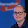 Thüringer AfD-Landessprecher Stefan Möller sitzt beim Landesparteitag nach seiner Wiederwahl auf der Bühne.