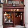 Die Schuhmanufaktur Lobb in Londonhat eine lange Tradition als "Königlicher Hoflieferant". Die Schuhmanufaktur Lobb in Londonhat eine lange Tradition als "Königlicher Hoflieferant".