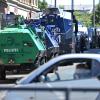 Einsatzfahrzeuge der Polizei an der Polizeidirektion in Leipzig.
